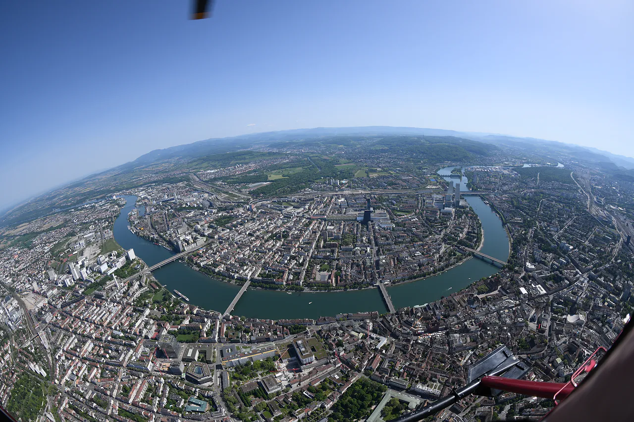 Rheinknie – Basel von oben